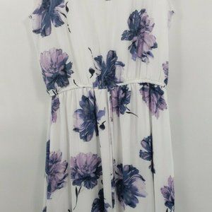 Womens Maurices Floral Dress Size Small NWT